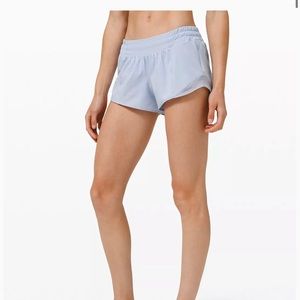 LuluLemon 2.5 LR Hotty Hot Shorts